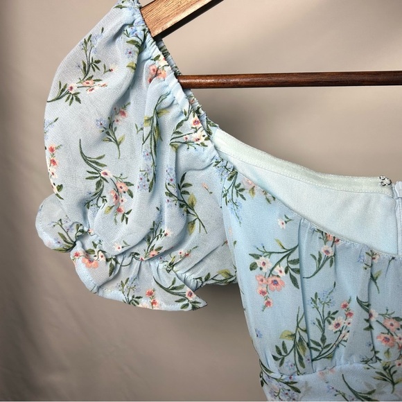 Francesca’s Light Blue Floral Romper - Picture 5 of 12